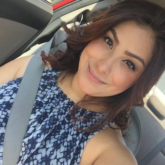 Meet your Posher, Jessica - Picture 1 of 1