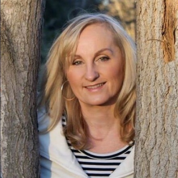 🌿Meet your seller🌿 - Picture 2 of 16