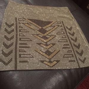 Very cute sold bundle with the eye shadow