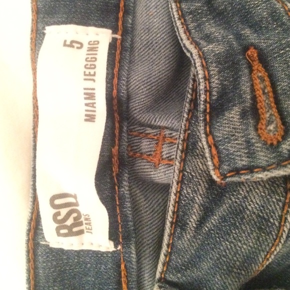 Regular waist jeans, medium-wash, skinny jeans - Picture 2 of 3