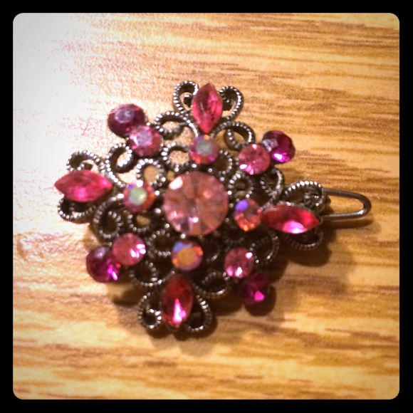 Vintage Mini Crystal Hair Clip ✨