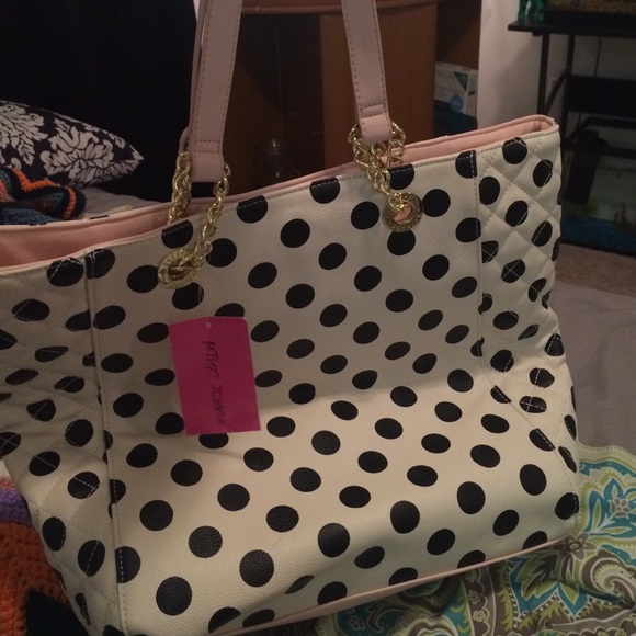 Brand new Betsey Johnson Bag - Picture 2 of 3