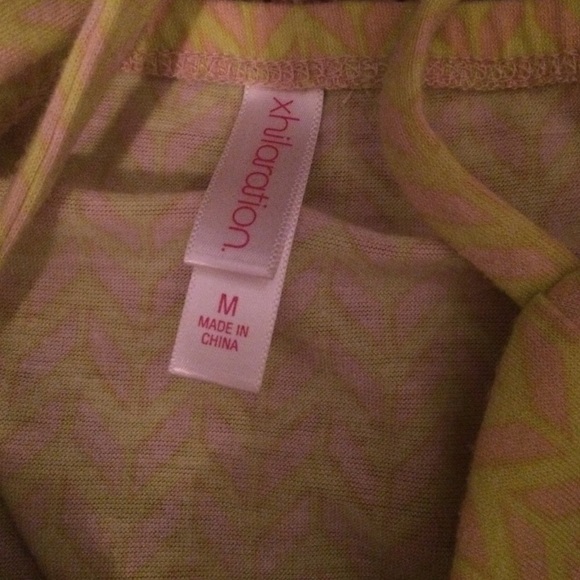 Took the tags off but it was too big , never worn - Picture 2 of 2