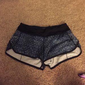 Lulu lemon size 4 running shorts