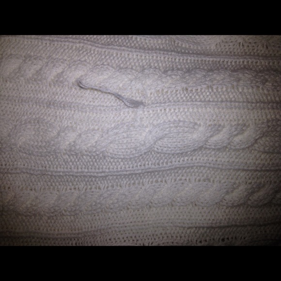 Sweater bundle - Picture 2 of 4