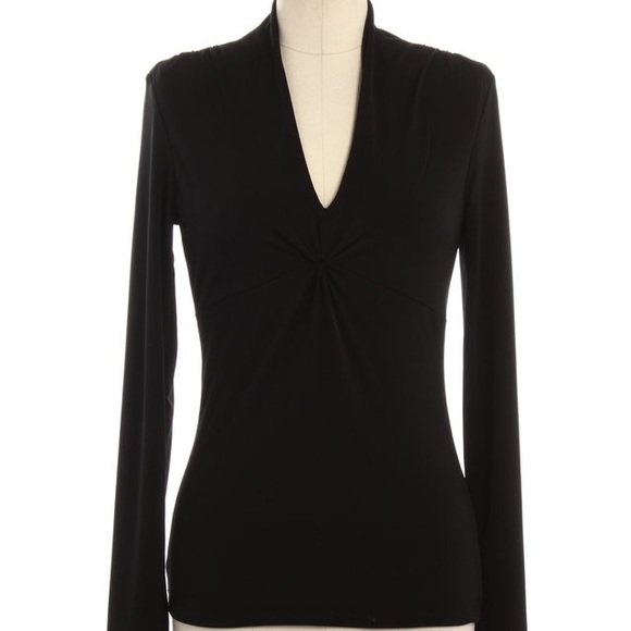 NWT Whitehouse Black Market Black Twisted Tee