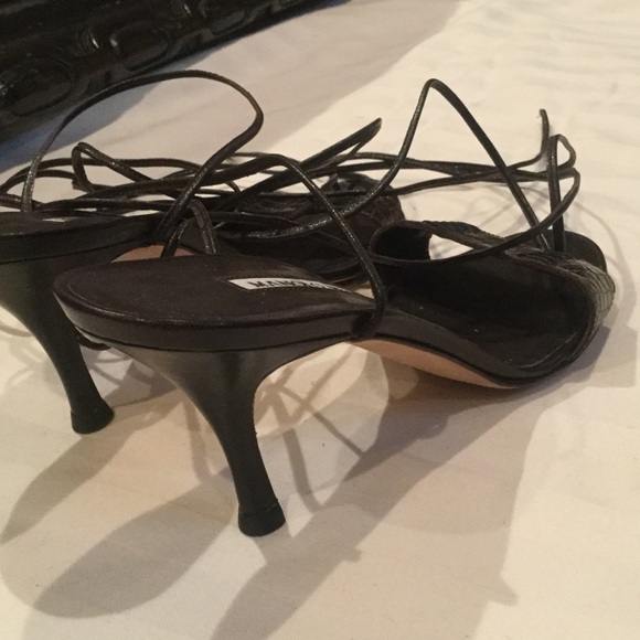 MANOLO BLAHNIK size 6 - Picture 2 of 4