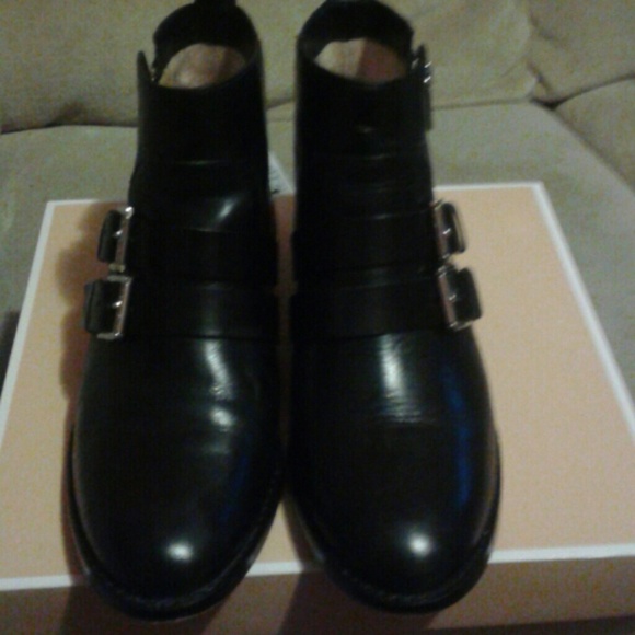 Micheal kors shoes - Picture 2 of 4