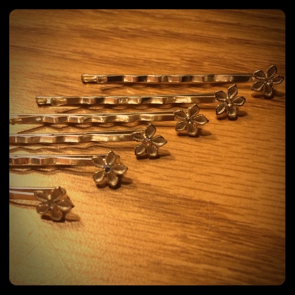Set of Silver & Crystal Flower Bobby Pins