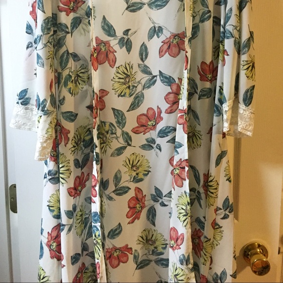 🔴SOLD🔴Jack By BB Dakota Kimono - Picture 2 of 2