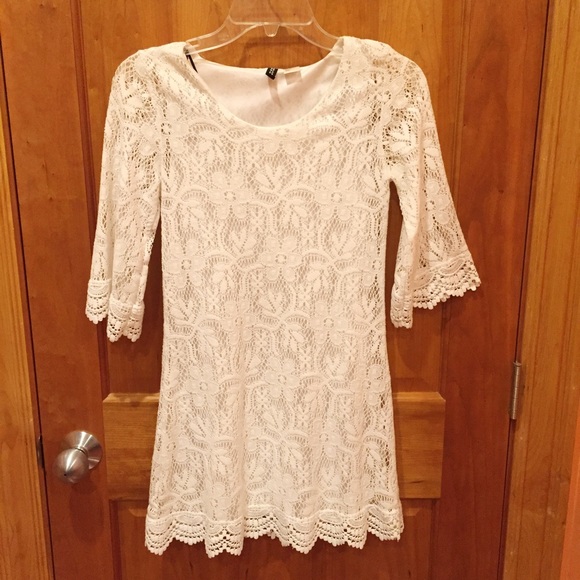 H&M lace dress - Picture 2 of 3