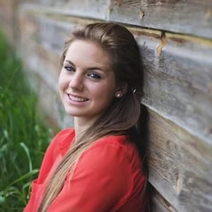 Meet your Posher, Elizabeth
