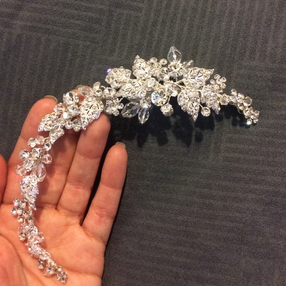 Wedding headpiece
