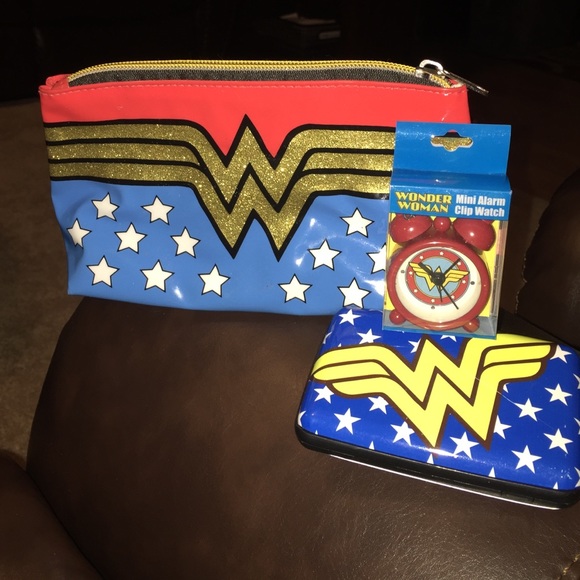 Wonder Woman Bundle- ( Sold ) - Picture 1 of 3