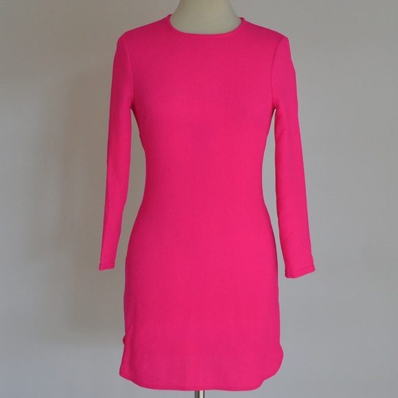 Tobi "Take A Dip" Dress - Picture 2 of 4