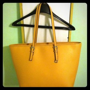 Tan Tote/Purse