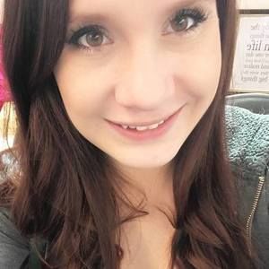 Meet your Posher, Becka