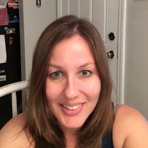 Meet your Posher, Leslie