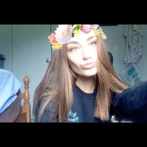 Meet your Posher, Ariel