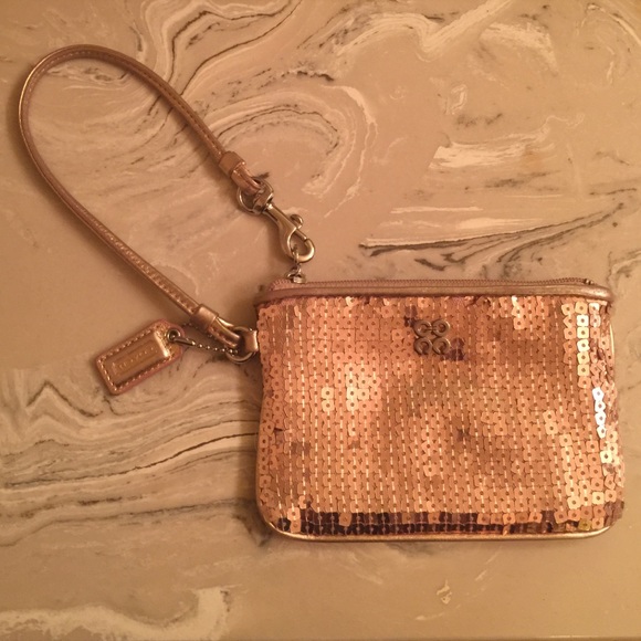 Coach wristlet rose pink with strap - Picture 1 of 4