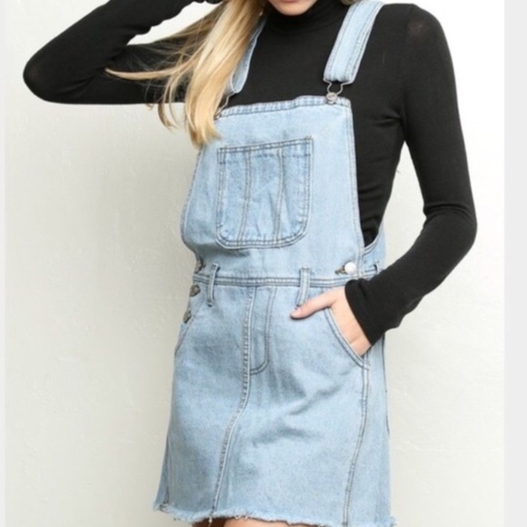 📌SOLD Brandy Melville denim overalls - Picture 2 of 3
