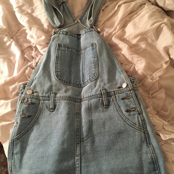 📌SOLD Brandy Melville denim overalls - Picture 3 of 3