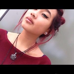 Meet your Posher, Ella