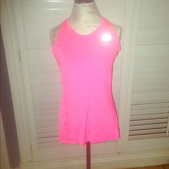 Under armour size M shirt