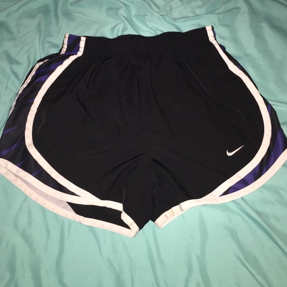 Nike running shorts - Picture 1 of 2
