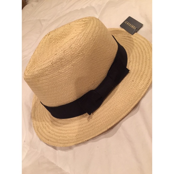 Classic Straw Fedora - Picture 3 of 3