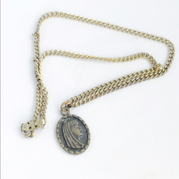 VINTAGE BARBIE SWEET 16 Necklace