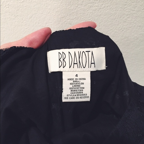 BB Dakota black lace dress - Picture 3 of 4