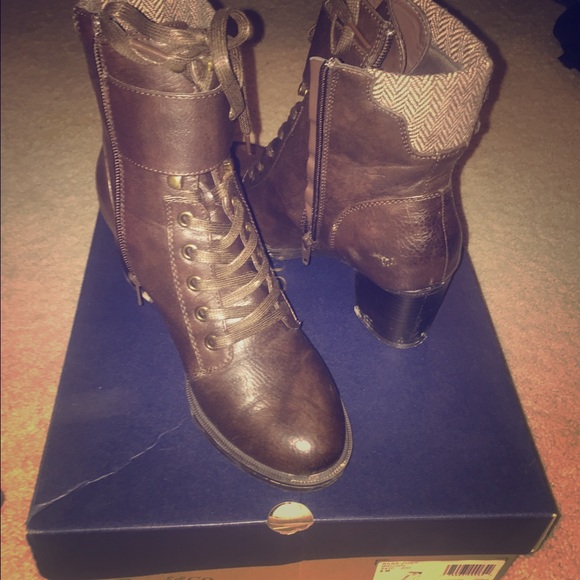 Brown boots