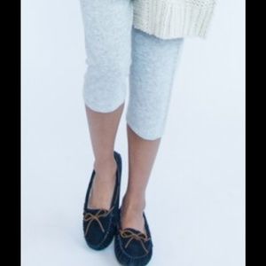 MINNETONKA slippers. *****NICE PRICE!