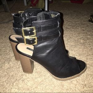 💋PRICE CUT💋F21 booties