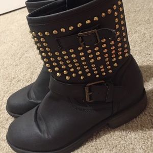 Steve Madden boots size 8