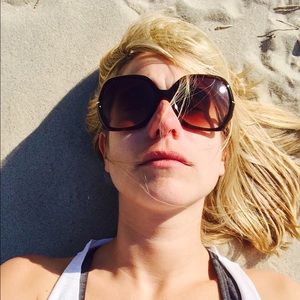 Meet your Posher, Christie