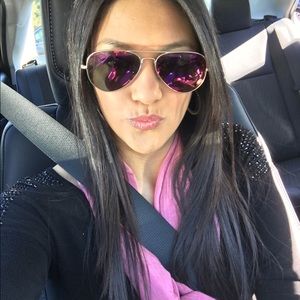 Meet your Posher, Stefanie