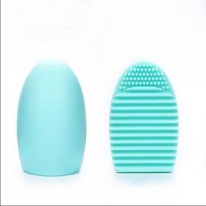 🆕 Blue Cosmetic Brush Egg Make Up Brush Cleaner!
