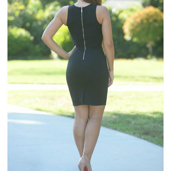 "Comely" Lace Tie Bodycon Dress - Picture 3 of 4