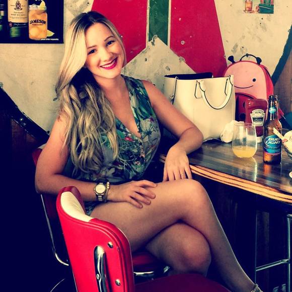 Meet your Posher, Milena - Picture 1 of 1