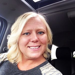 Meet your Posher, Nicole