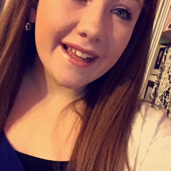 Meet your Posher, Elissa - Picture 1 of 1