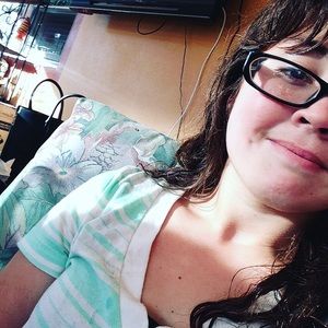 Meet your Posher, Mia