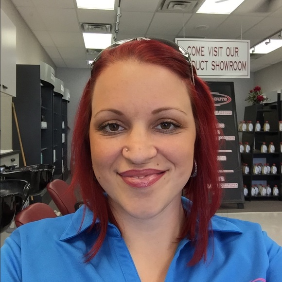 Meet your Posher, Samantha - Picture 1 of 1