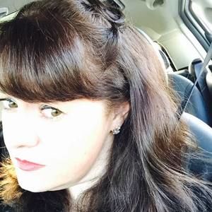 Meet your Posher, Corinne