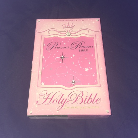 PINK PRINCESS BIBLE💕 AND PURPLE BIBLE❤️BUNDLE❤️