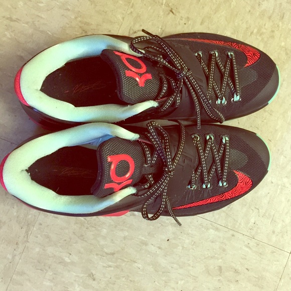 KD 7 BAD APPLE