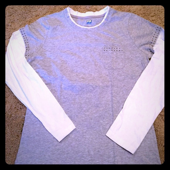 Cute lite winter tshirt w bling