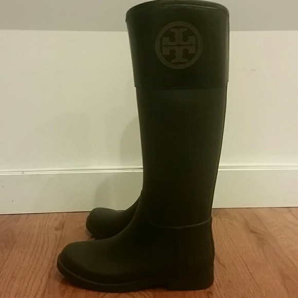 Tory Burch Classic Rainboots - never worn